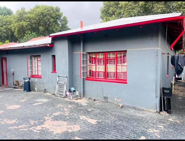 3 BEDROOM HOUSE FOR SALE IN LANGLAAGTE NORTH